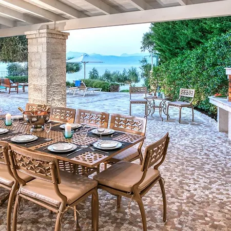 Villa Aliki