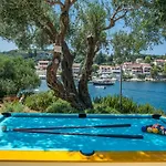 Aliki * Kassiopi